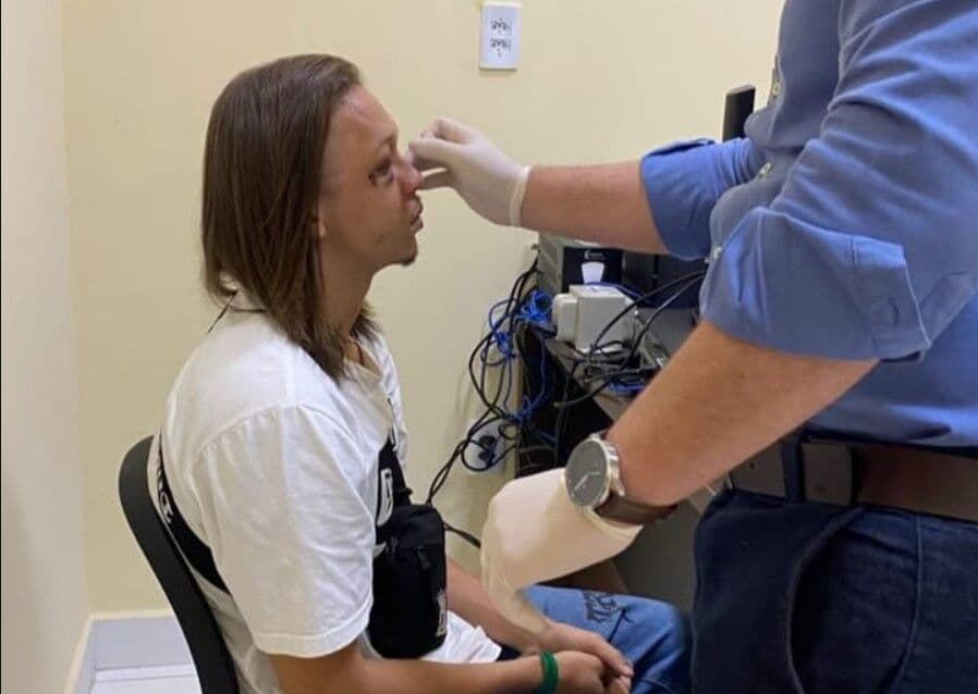 Humorista Mizael Silva diz que não se lembra de acidente, realiza exames e pode passar por cirurgia