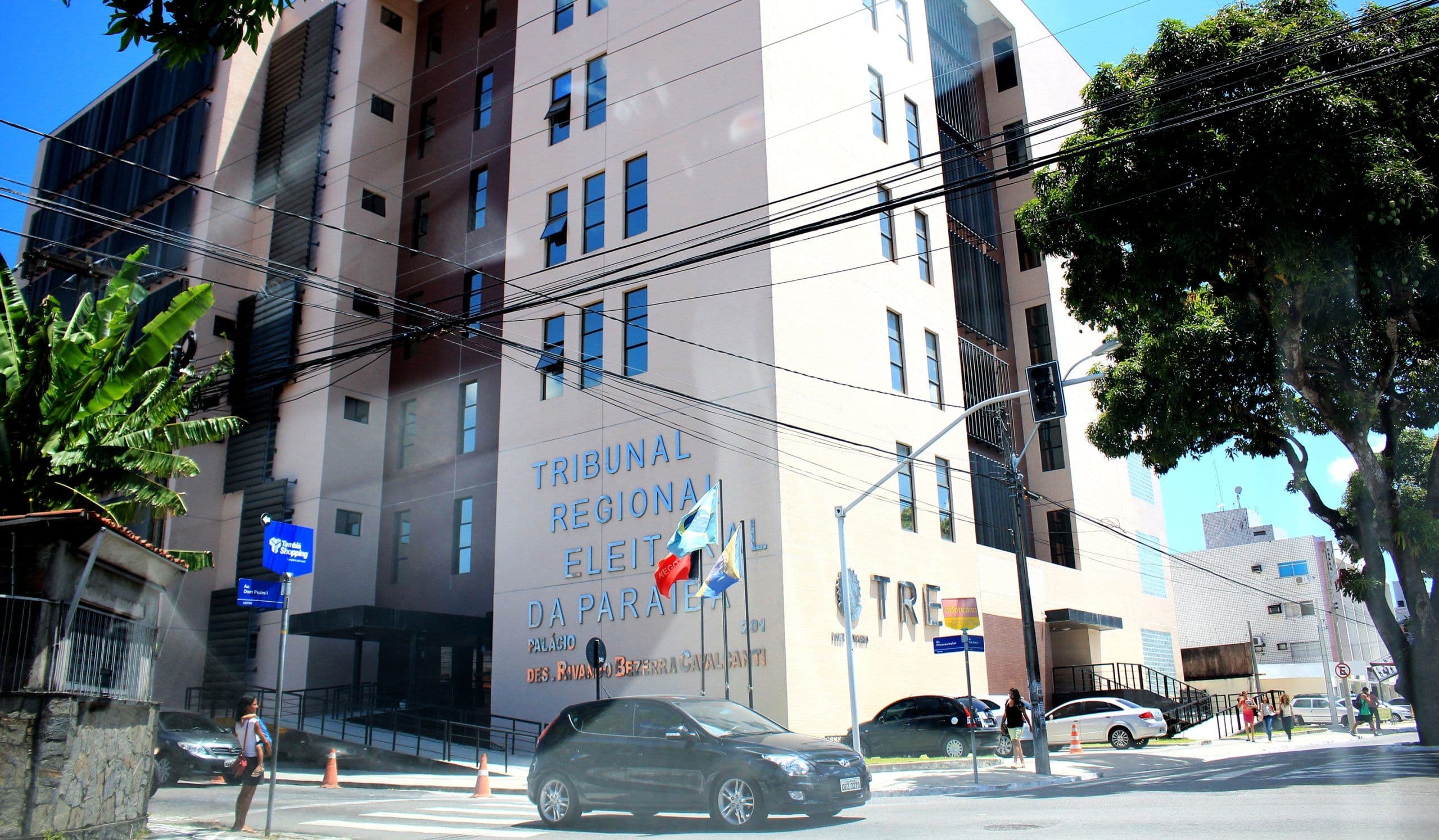 PROS aparece nas coligações de João Azevêdo e Pedro Cunha Lima e Justiça Eleitoral deve resolver impasse sobre apoios do partido