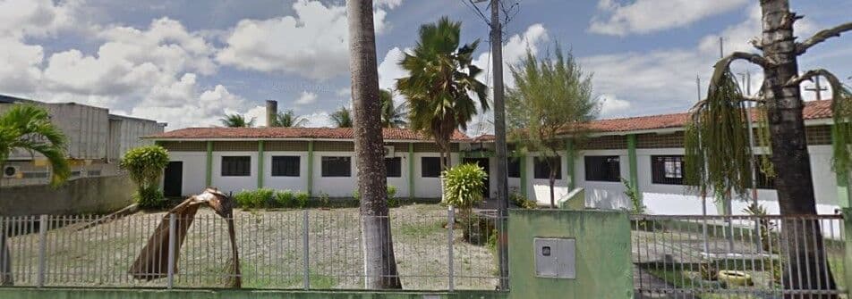 Aulas são suspensas por três dias em Bayeux por medo da violência na cidade