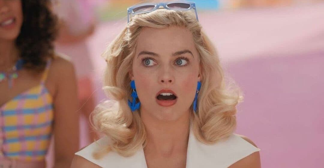 Atriz Margot Robbie recebe proposta de R$ 1,5 milhão para publicar fotos dos pés