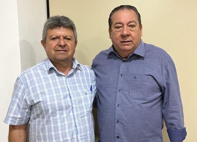 Prefeito de Gurinhém deixa o MDB e se filia ao PSB de João Azevedo