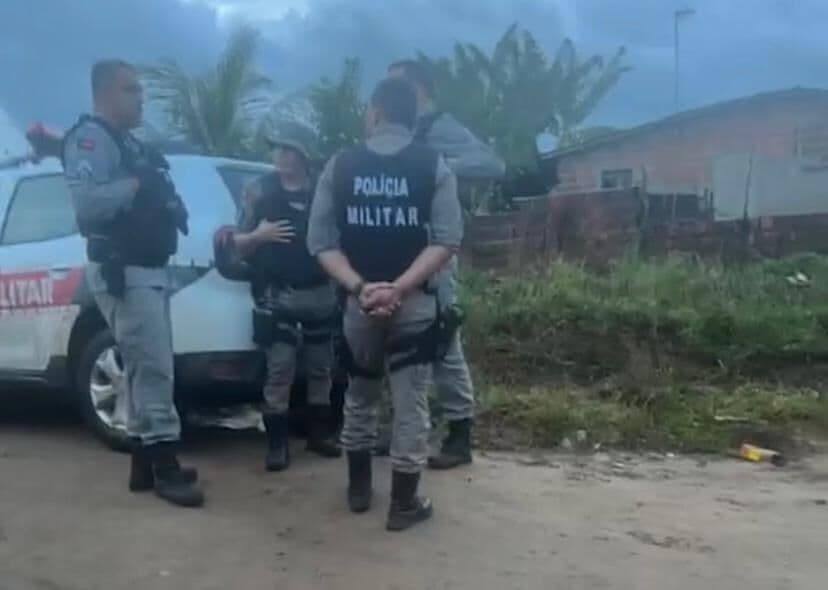 Bandidos invadem casa e executam homem a tiros em Cruz do Espírito Santo