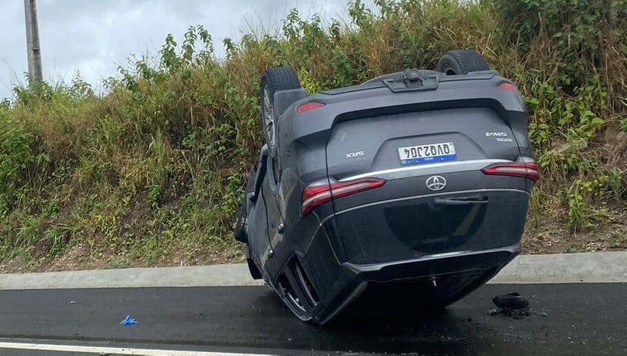 MC Biel Xcamoso morre aos 24 anos após capotar carro na avenida Boa Viagem, em Recife