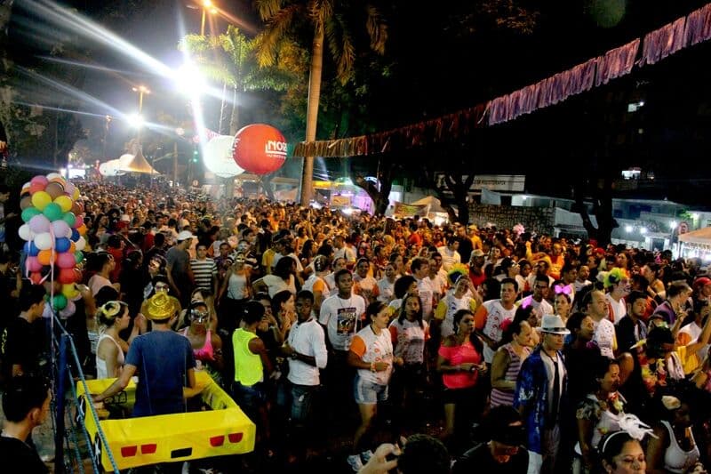 Folia de Rua repudia criação de comitê gestor dos blocos de pré-Carnaval e fala em privatização; vereador rebate