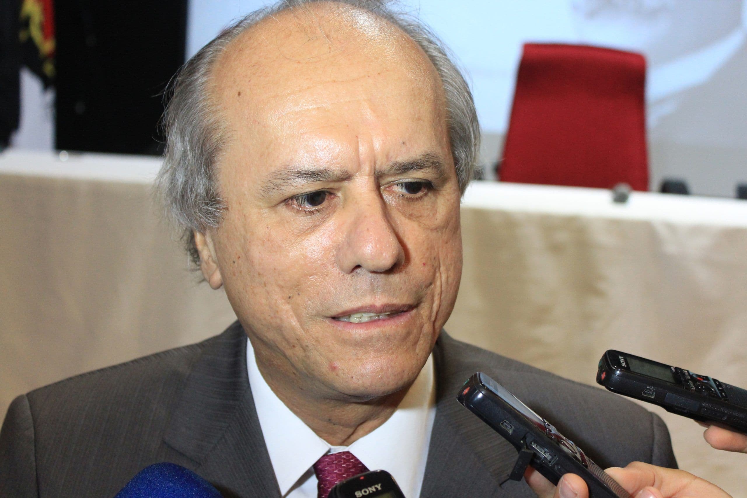 José Ricardo Porto rebate acusações de Efraim Filho sobre tráfico de influência em Bananeiras