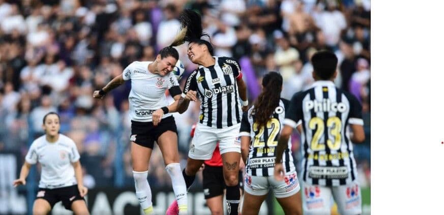 Corinthians vence o Santos e confirma classificação à final do Brasileirão feminino