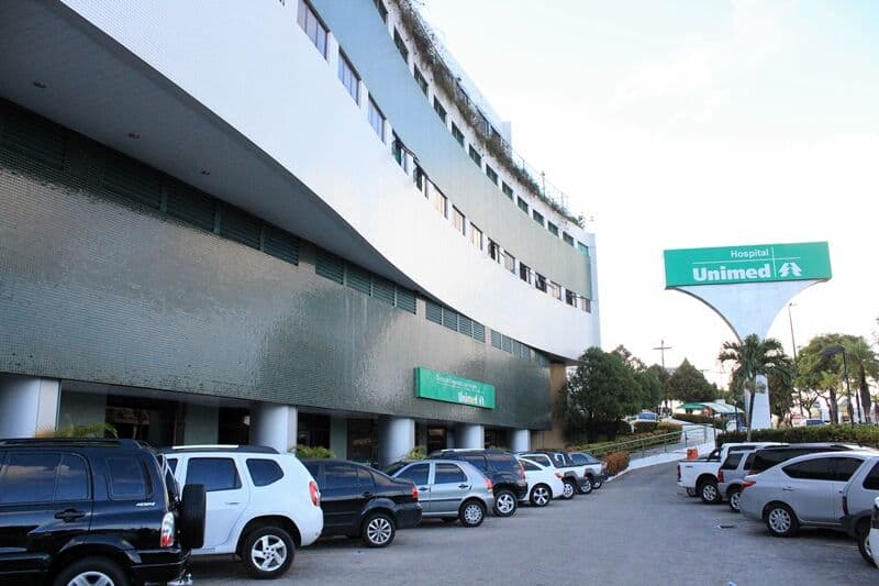 Hospitais da rede privada registram 100% de ocupação dos leitos de UTI Covid-19