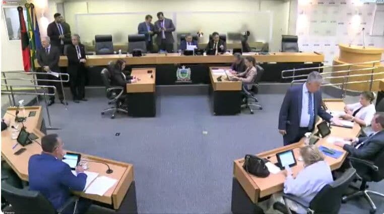 Deputados estaduais da Paraíba deverão reajustar os próprios salários para R$ 29 mil