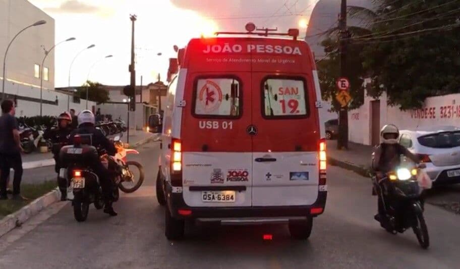 Homem é atropelado ao atravessar avenida no José Américo