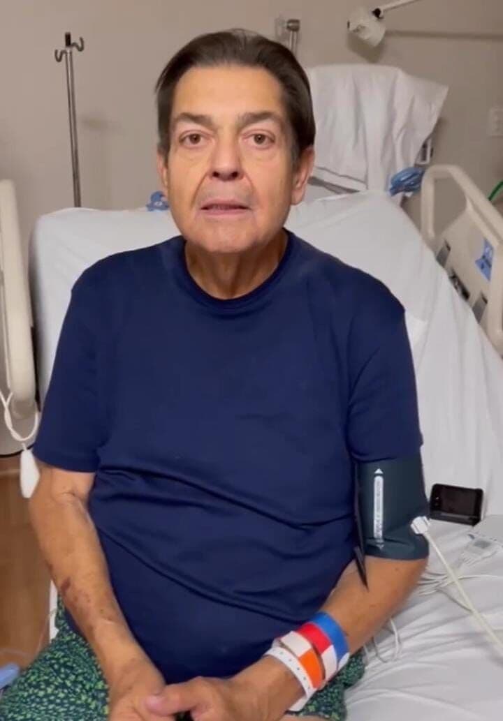 Após rumores sobre morte, Faustão grava vídeo e tranquiliza fãs: "por sorte ainda não"