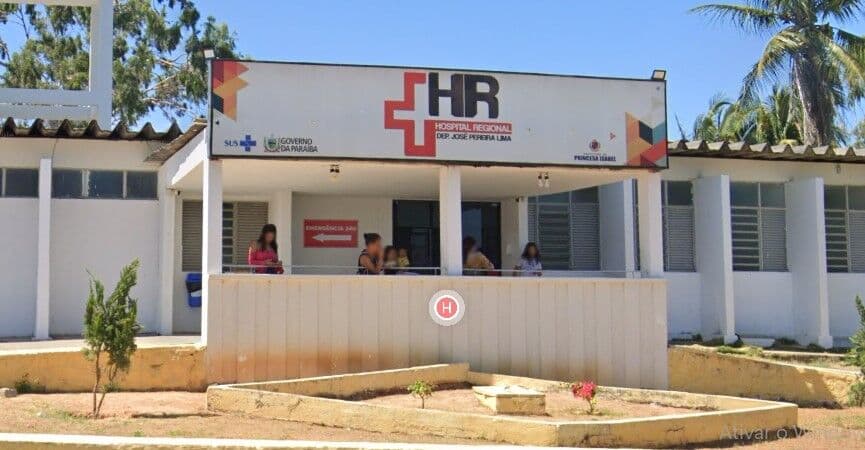 Nove pessoas da mesma família ficam feridas em acidente no Sertão da Paraíba