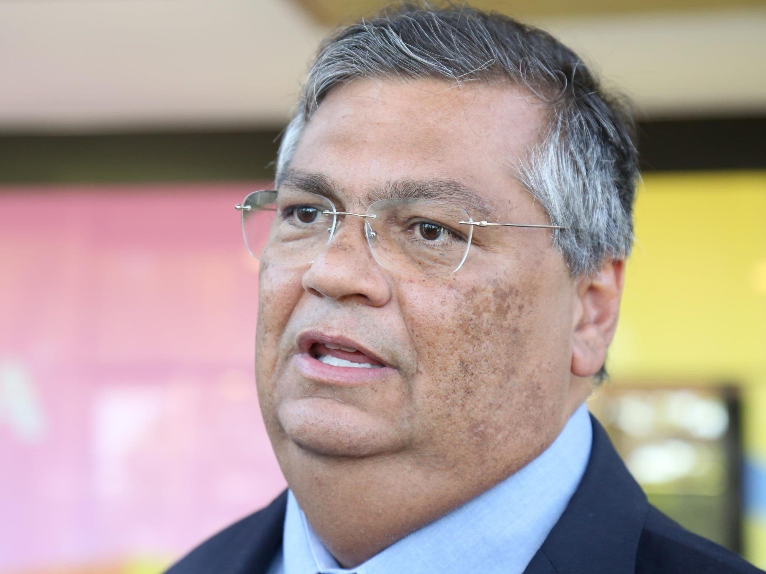 Dino diz que governo Lula vai antecipar atos administrativos para primeiras horas do dia 1º a fim de evitar 'instabilidade'