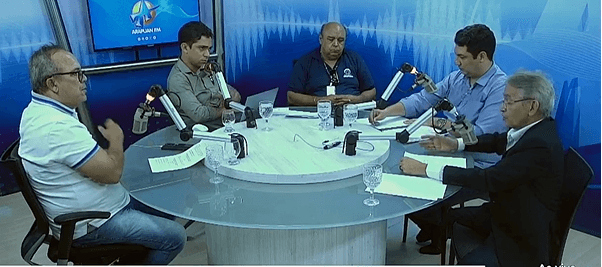 Túlio Campos acusa Barbosa de querer PT em guerra; atual presidente rebate dizendo que "muita água vai rolar"