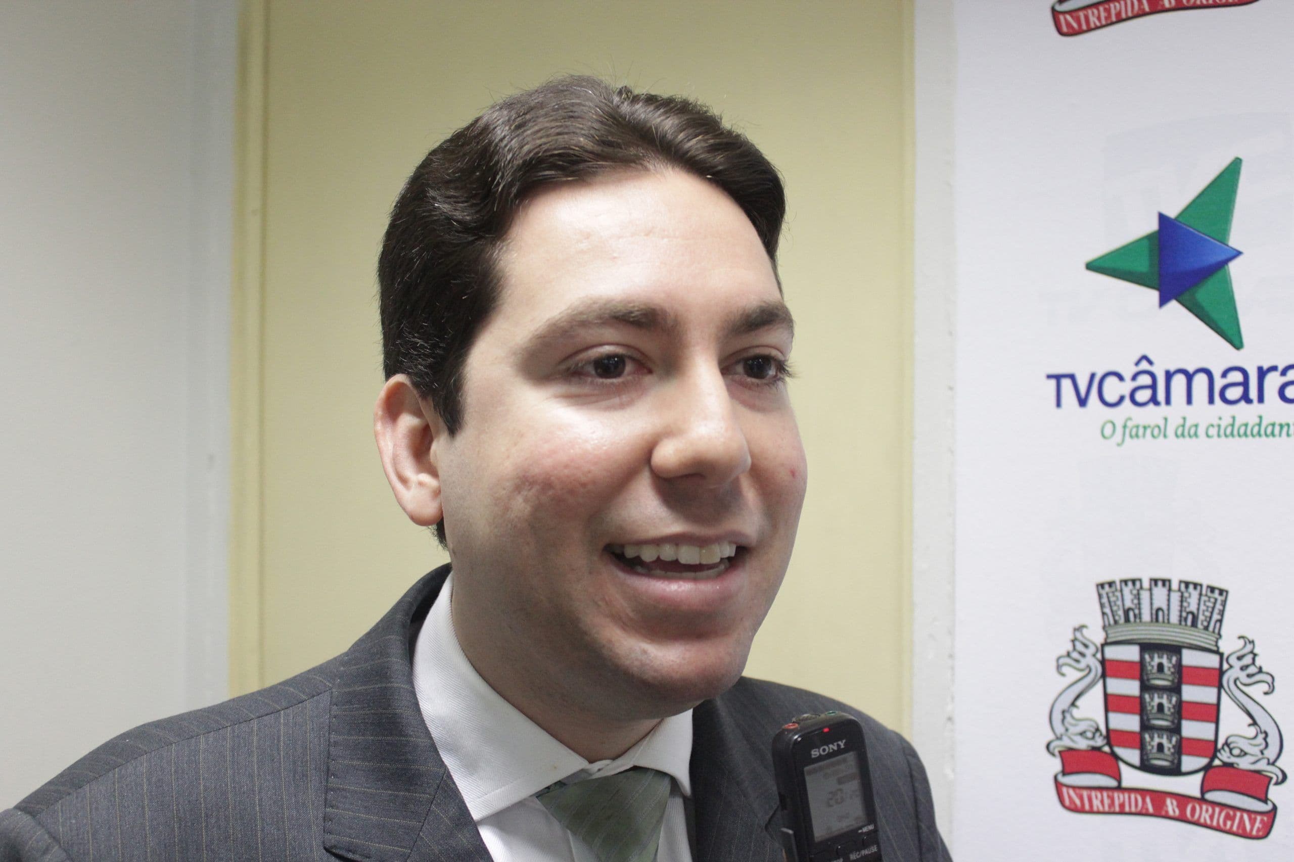 Janduhy Carneiro pede o mandato de Felipe Leitão por infidelidade partidária