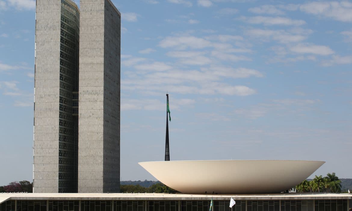 Câmara vota hoje projeto que prorroga desoneração da folha de pagamentos