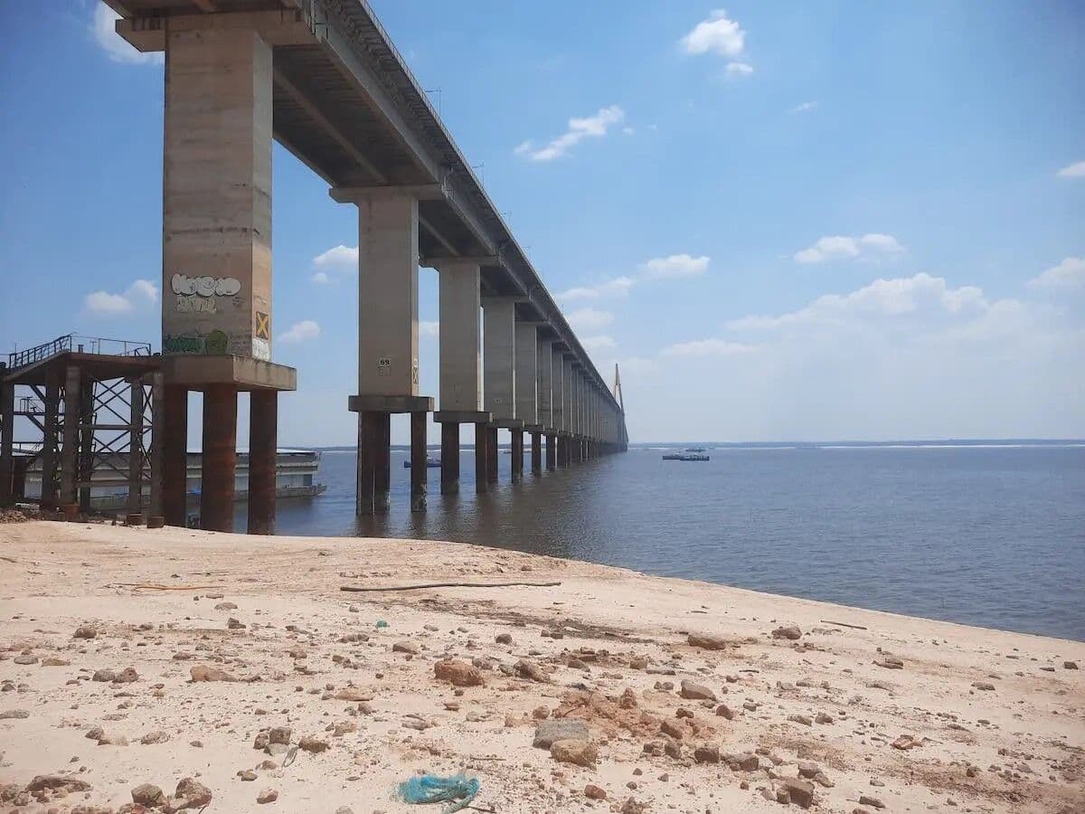 Seca assola o Amazonas e rio Negro atinge nível mais baixo dos últimos 121 anos