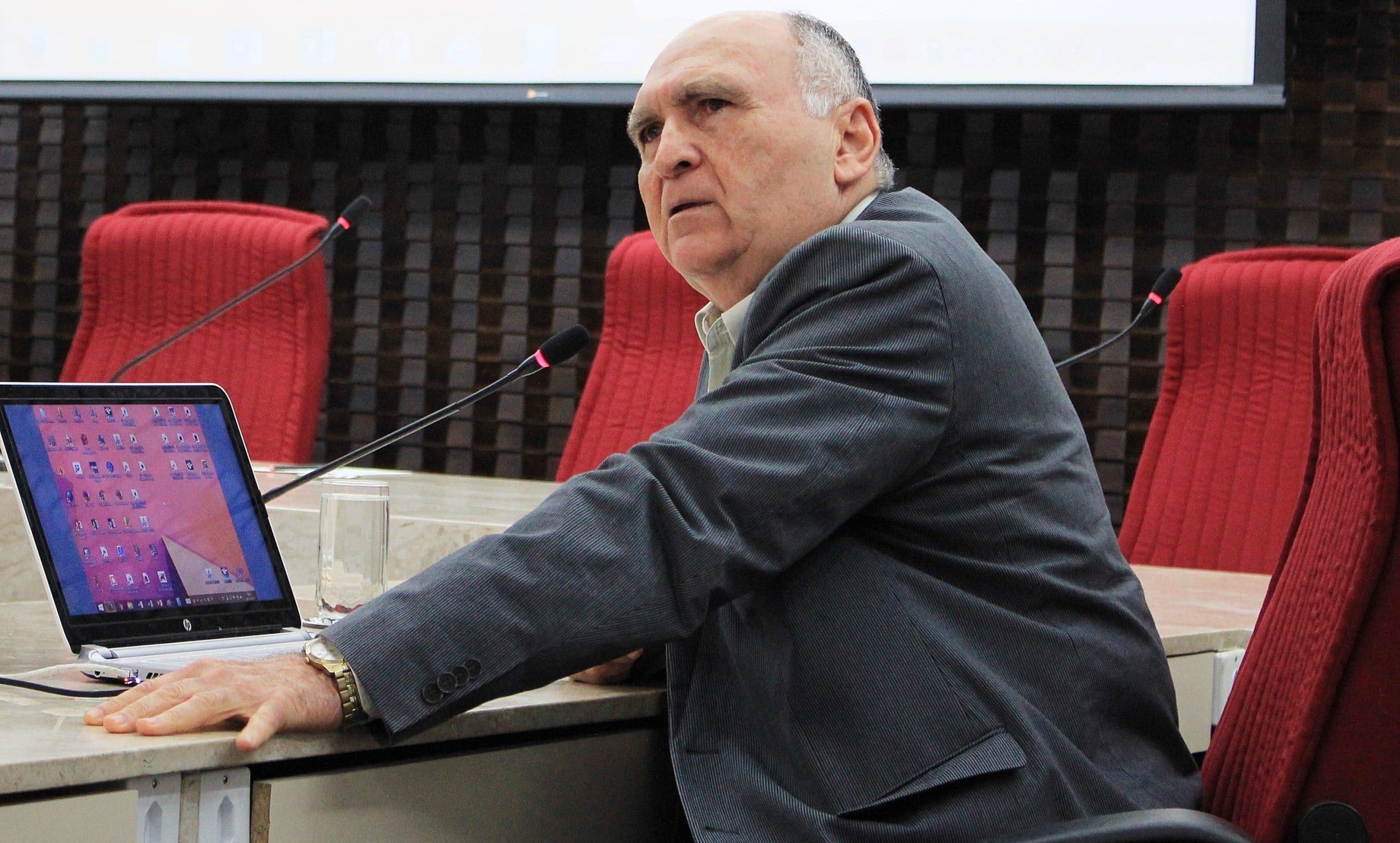 Mesmo com lei complementar, Nominando Diniz poderá perder cargo no TCE se assumir Prefeitura de João Pessoa