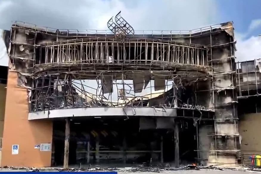 Quatro dias após incêndio e vistoria dos Bombeiros, shopping de Guarabira reabre lojas a partir de hoje