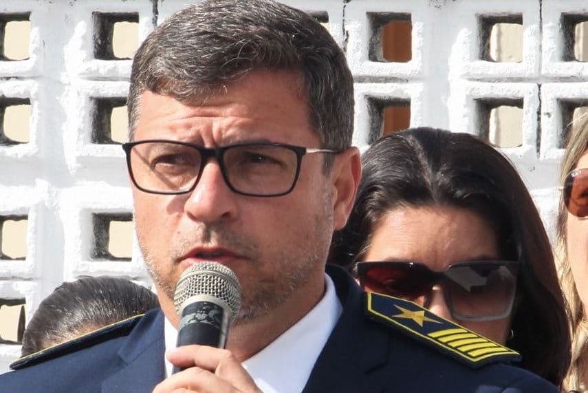 Prefeito elogia modelo da escola cívico-militar e diz que Cabedelo vai decidir sobre continuidade em audiência pública