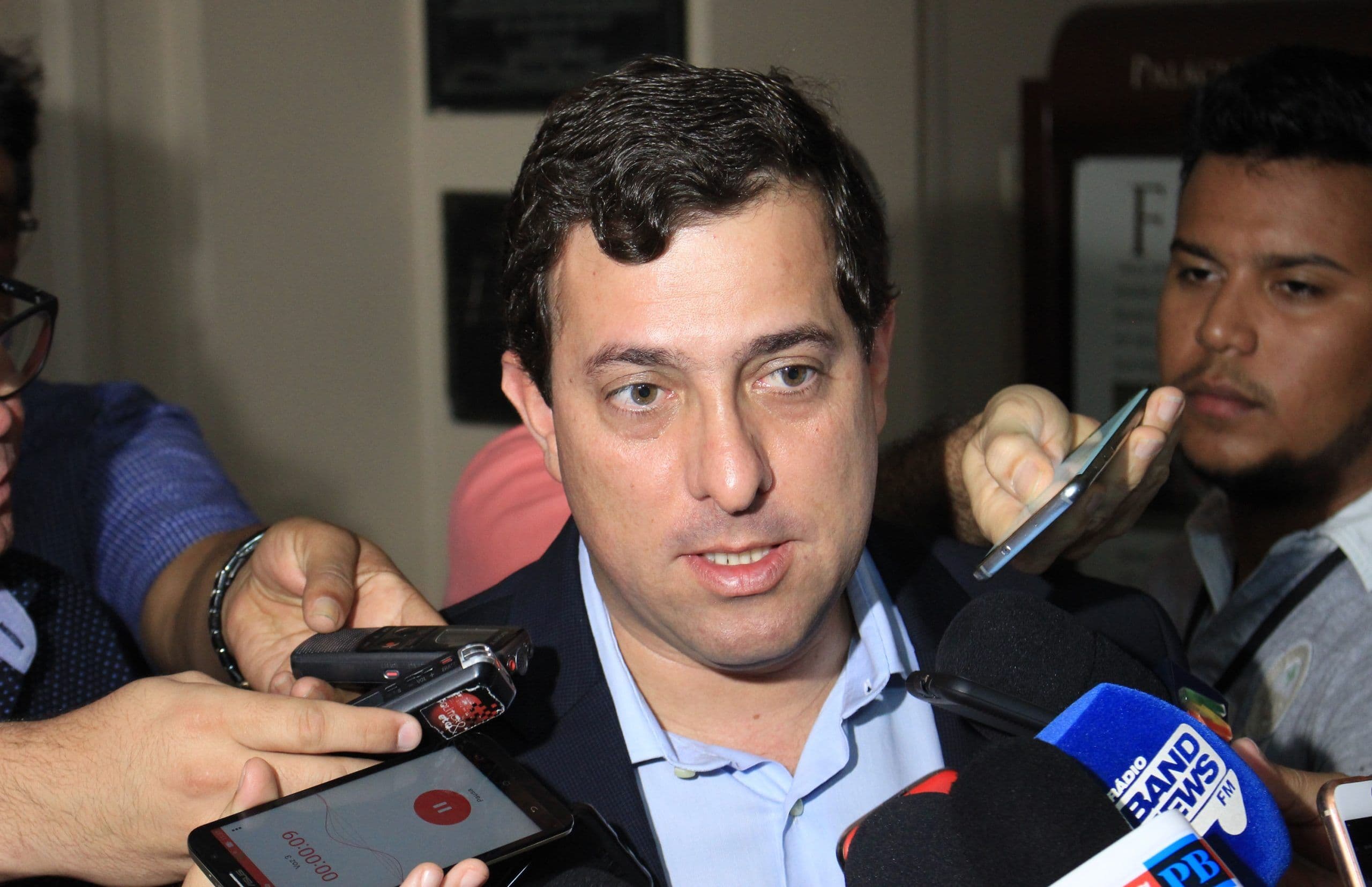 Gervásio Maia volta a cobrar mais aproximação de Cícero Lucena com o PSB para Eleições 2024