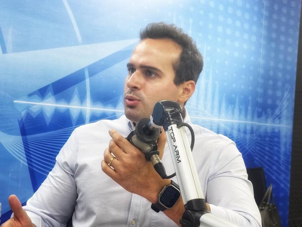 Lucas Ribeiro nega espera por Romero Rodrigues e reforça que "ninguém conta com isso" para Eleições 2024