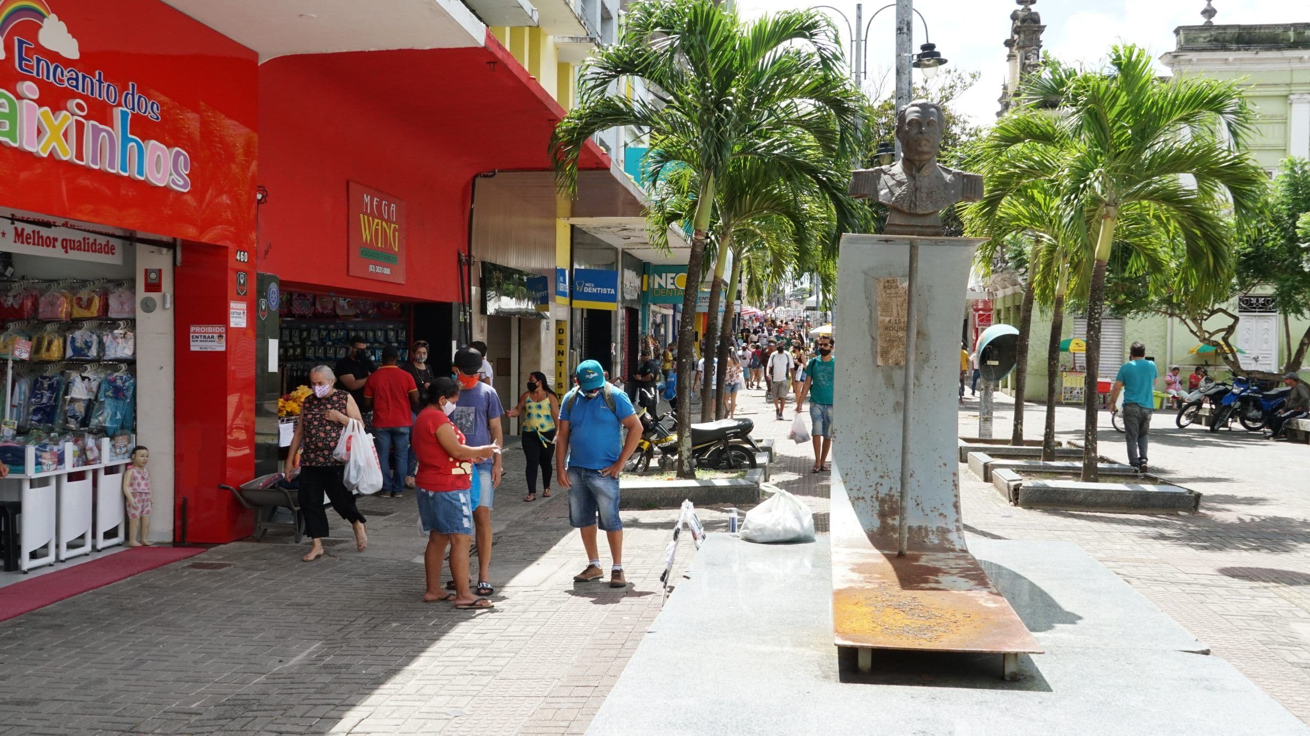 Corpus Christi: Comércio e serviços de saúde funcionam normalmente em João Pessoa, bancos fecham