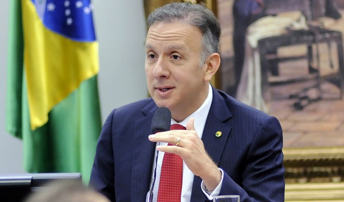 Aguinaldo Ribeiro comemora conquista de recursos para São Miguel de Taipu