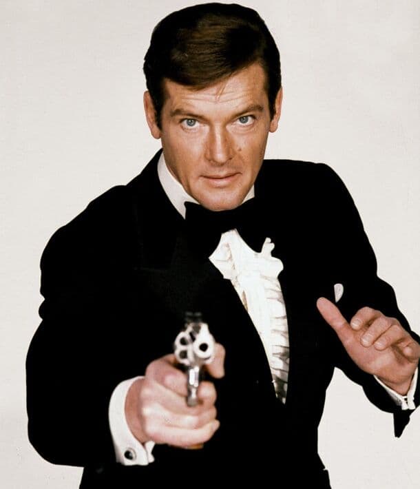 Ator de 007, Sir Roger Moore morre aos 89 anos