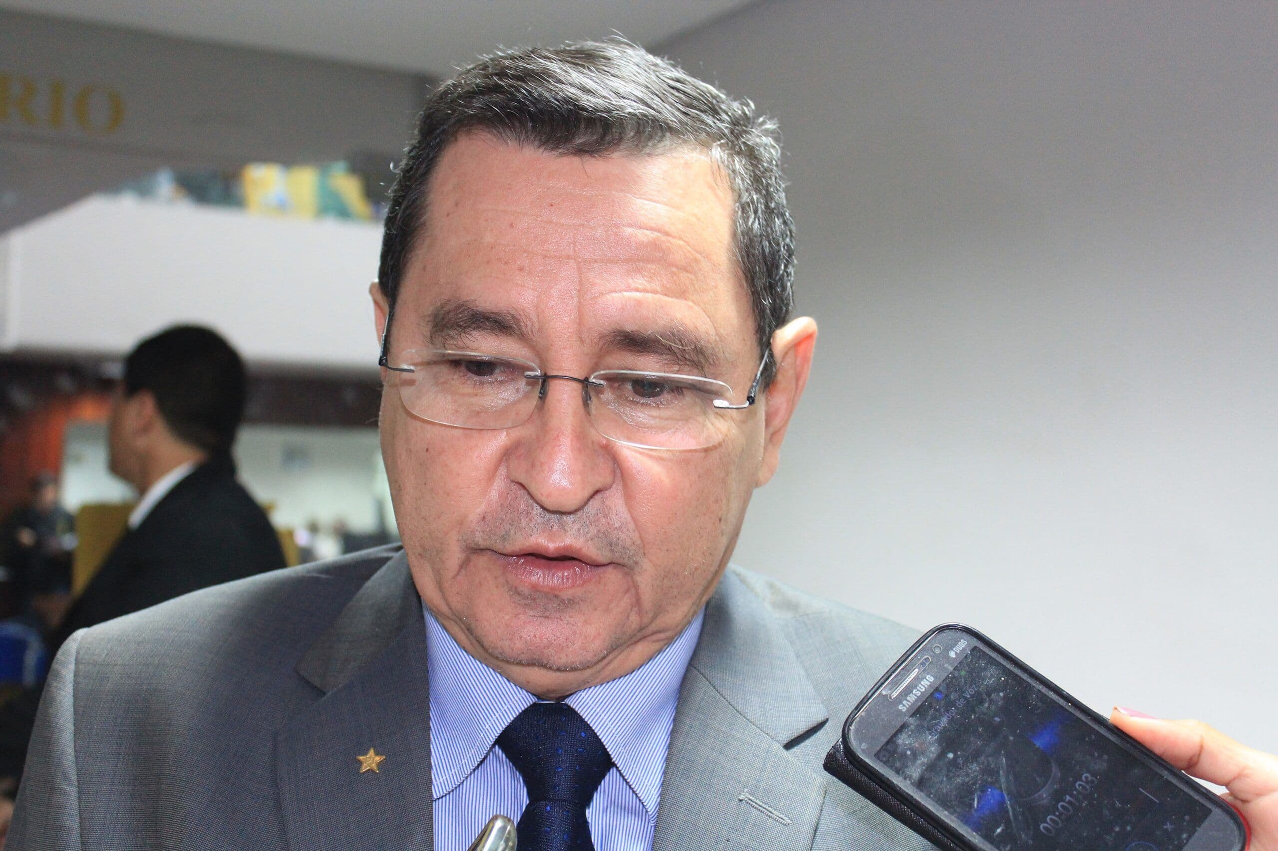 "Pode vir repressão, pode vir perseguição, nós não abrimos essa candidatura", diz Anísio Maia após pedido de intervenção da Executiva Nacional