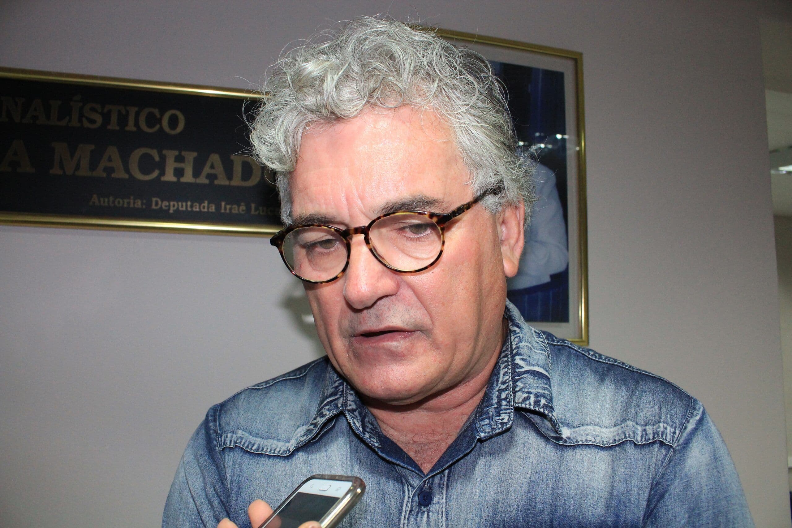 Governador exonera Lau Siqueira, diretor do hospital de Monteiro e dispensa Francisco Ferreira