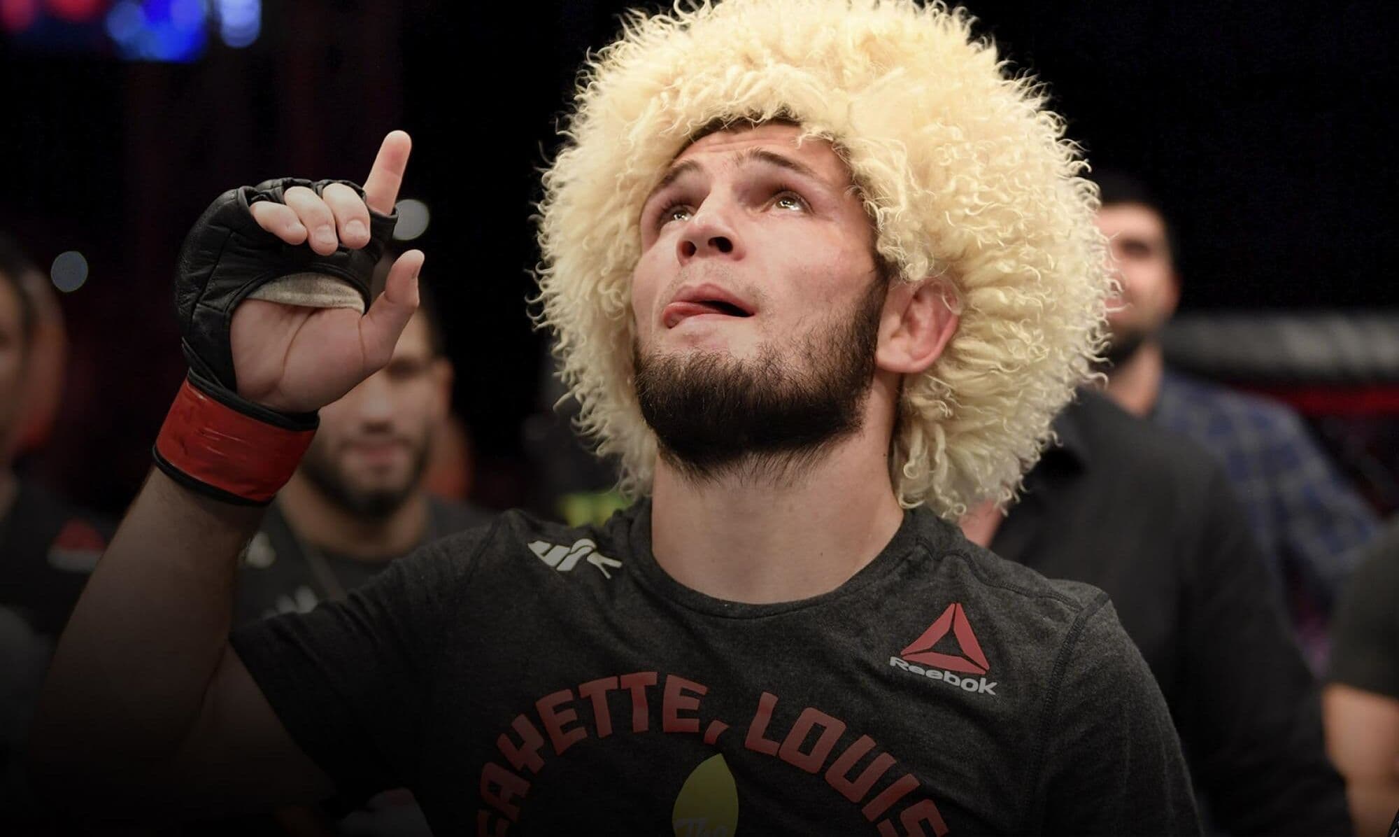 Khabib ressalta promessa para mãe e justifica aposentadoria: "Não preciso de dinheiro"