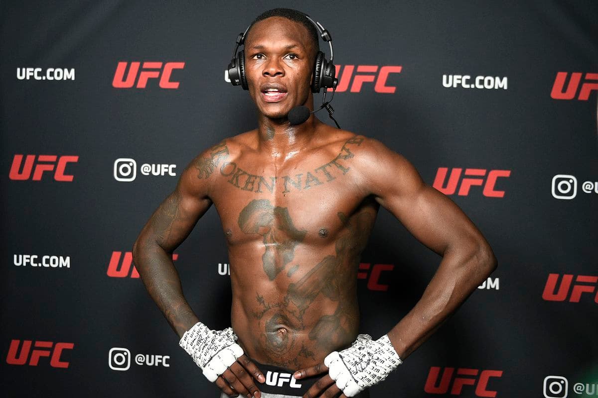 Provocado por Borrachinha e Weidman, Israel Adesanya rebate: ‘Estou no centro das atenções’