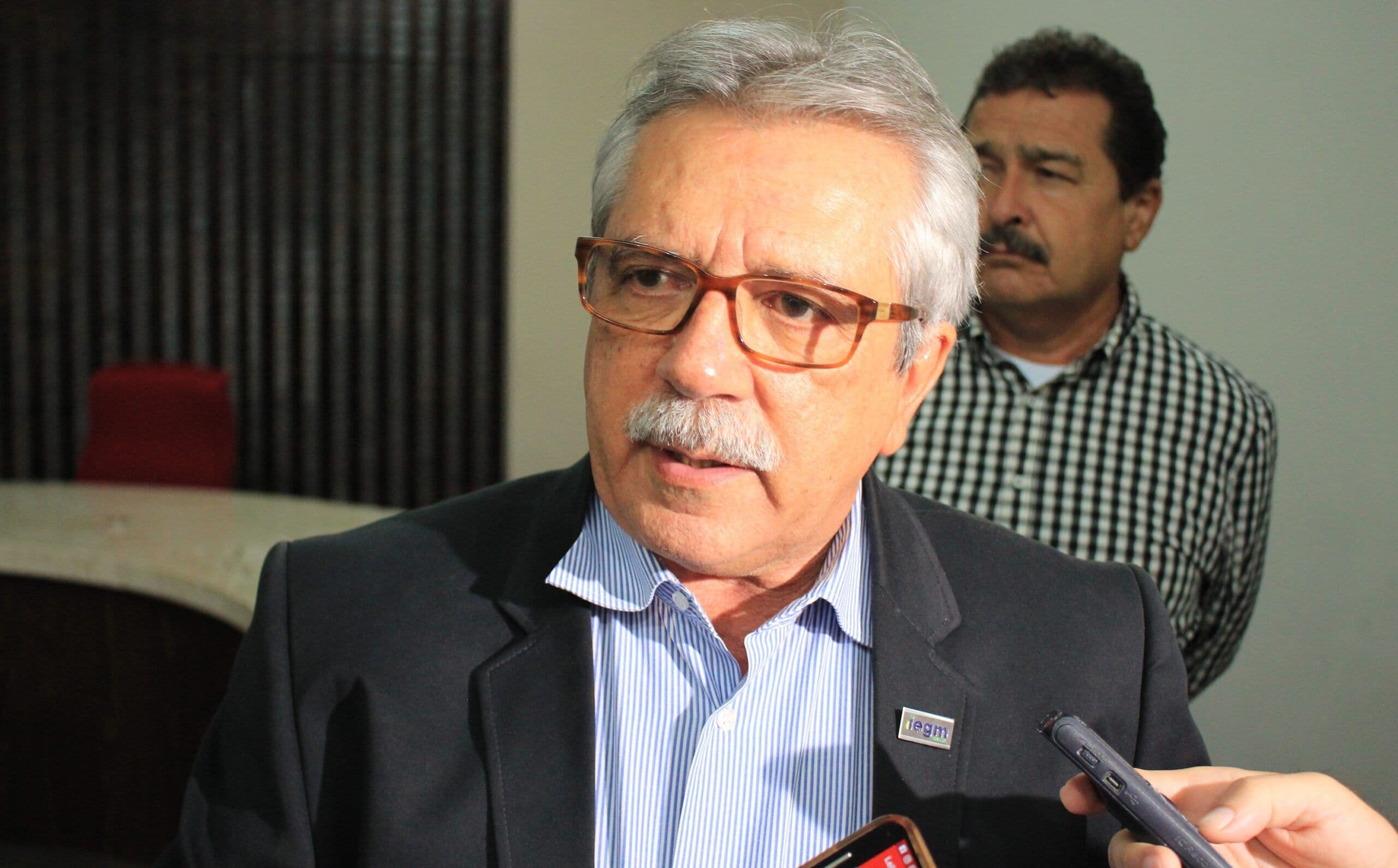 Fernando Catão diz que recomendação do MPC sobre acesso de não vacinados às salas de aula é "posição pessoal" e que TCE segue Ministério da Saúde