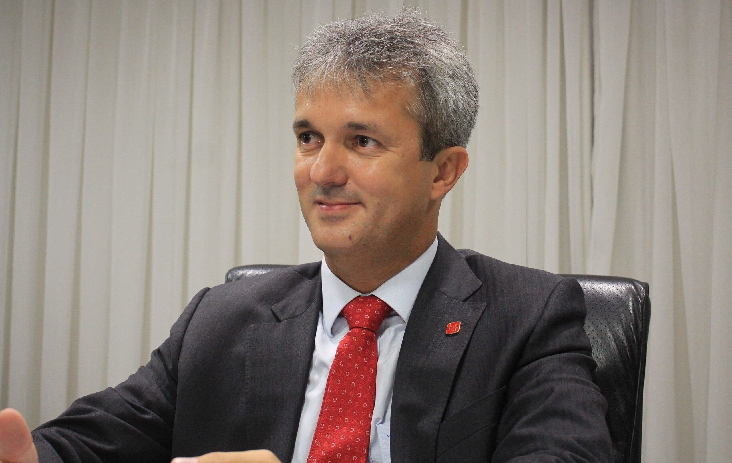 Walter Agra endossa Chapa 10, de Paulo Maia e Luciana Brito, na disputa pela OAB-PB