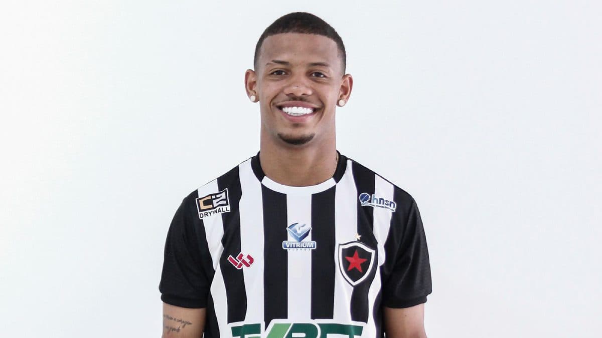 No mercado, Botafogo-PB acerta chegada de Paulinho por empréstimo do Sport