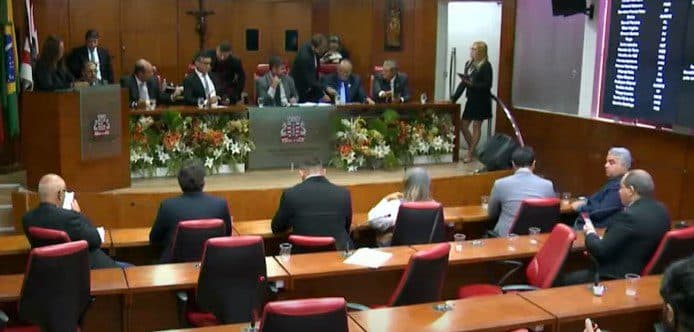 Vereadores aprovam reajuste salarial de 5% para servidores da Prefeitura de João Pessoa