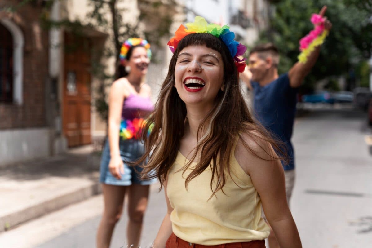 Carnaval faz bem à saúde: psicóloga elenca aspectos positivos da folia