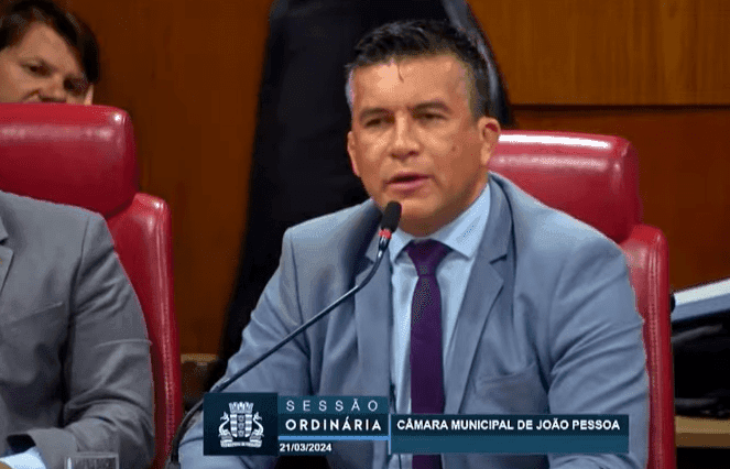 Vereadores batem boca durante discussão sobre pagamento de tarifa de ônibus via Pix, em João Pessoa