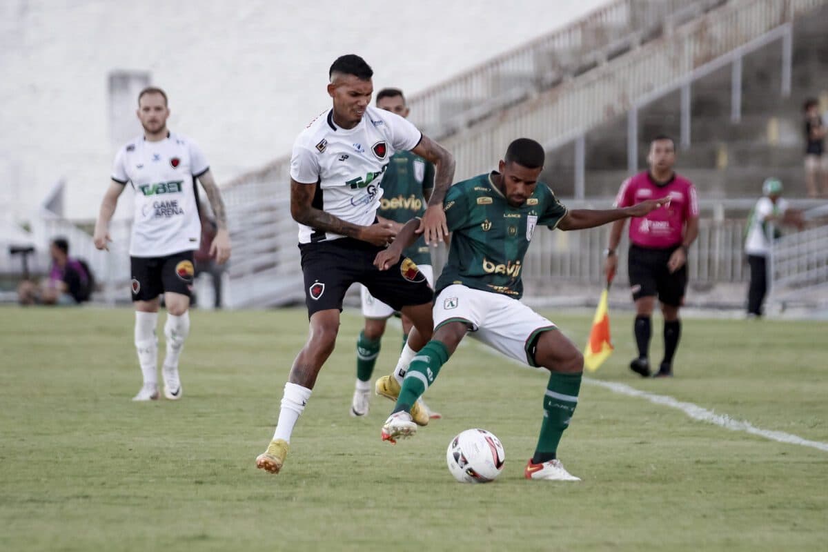 Sousa vence o Botafogo-PB e leva a melhor em reencontro na Copa do Nordeste Sousa vence o Botafogo-PB e leva a melhor em reencontro na Copa do Nordeste