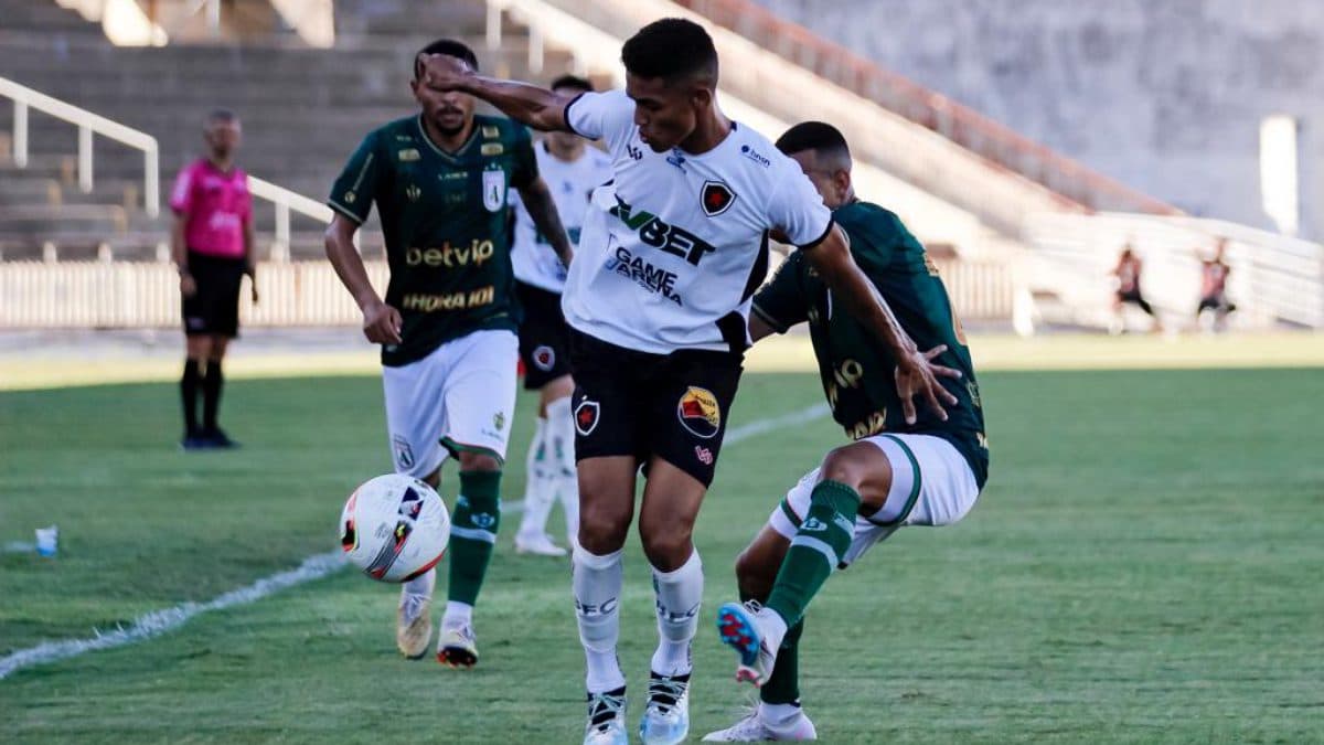 Adversários na decisão do Paraibano, Sousa e Botafogo-PB têm retrospecto recente equilibrado