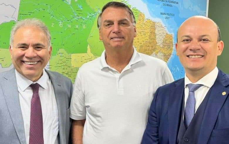 Bolsonaro desembarca em João Pessoa às 9h e será recepcionado por militantes no aeroporto