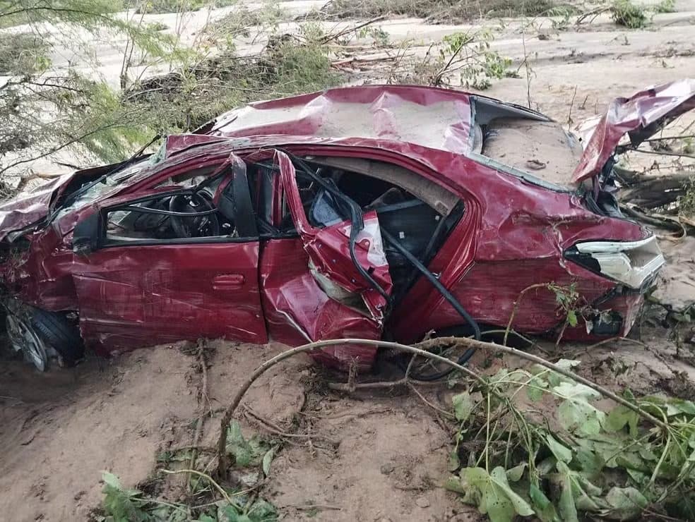Encontrado corpo de mulher que desapareceu após ter carro arrastado por riacho no Rio Grande do Norte