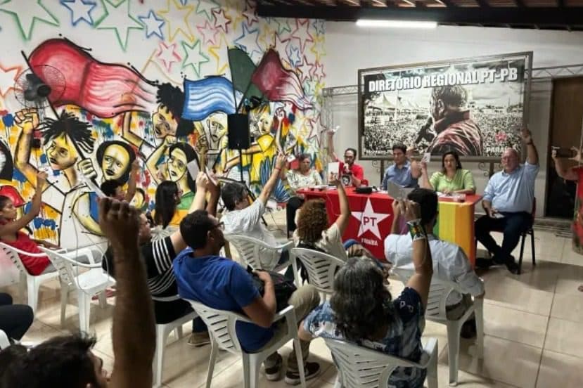 Encontro entre Gleisi Hoffmann e lideranças do PT pode definir candidatura em João Pessoa