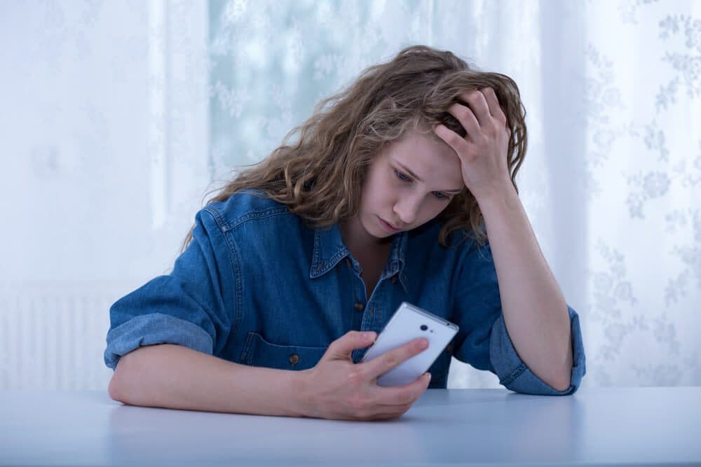 Cyberbullying: para 45% dos brasileiros bullying mudou de cara com o home office