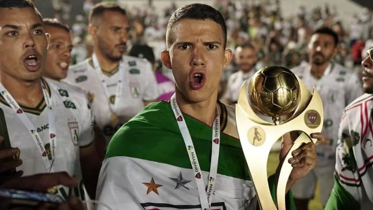 Sousa acerta empréstimo de Estevan para o time Sub-20 do Corinthians; entenda