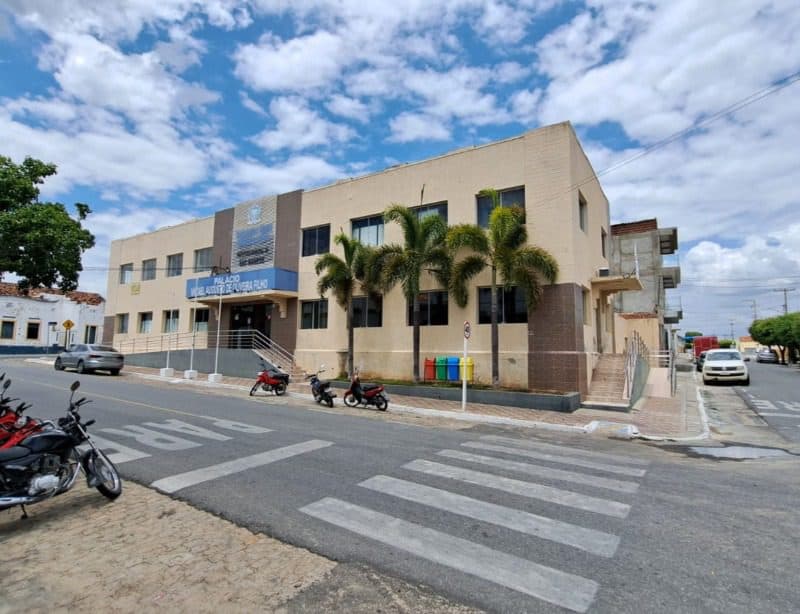 Prefeitura de São Mamede gasta R$ 220 mil com shows de É o Tchan e Cavaleiros do Forró em festa de emancipação política