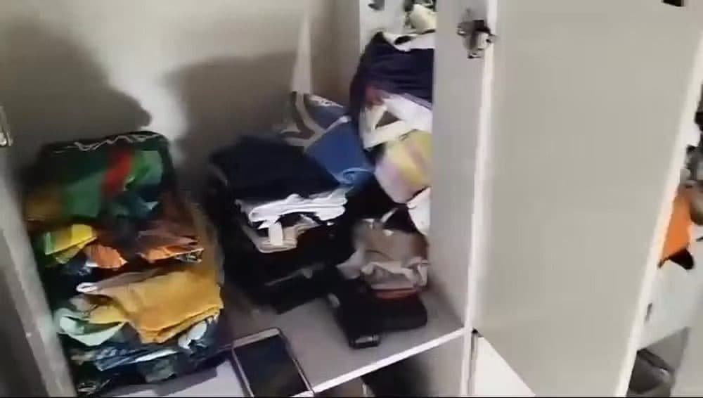 Homem procurado por 13 homicídios é preso no Grande Recife com pistola com símbolo da Polícia Civil da Paraíba