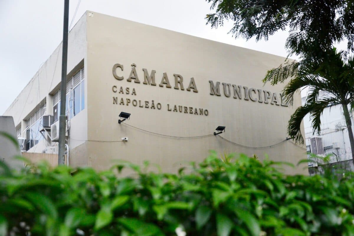 Câmara de João Pessoa anuncia análise de requerimento para substituir presidente da CPI dos Combustíveis