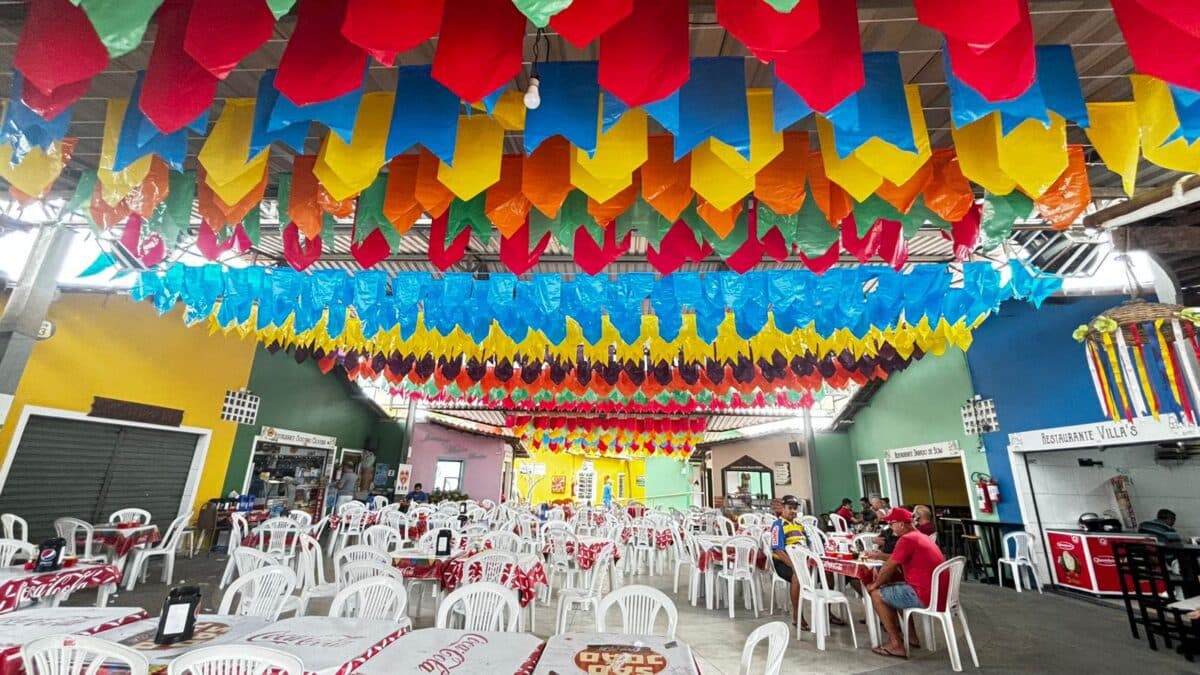 Vila do Artesão tem "Arraiá da Criançada" hoje com entrada gratuita, sorteio de brindes e muitas brincadeiras