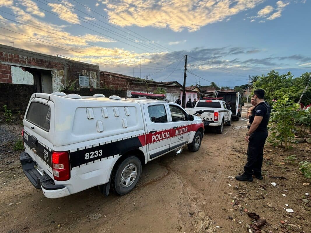 VÍDEO: operação cumpre mandados de prisão, busca e apreensão na divisa da Paraíba com Pernambuco